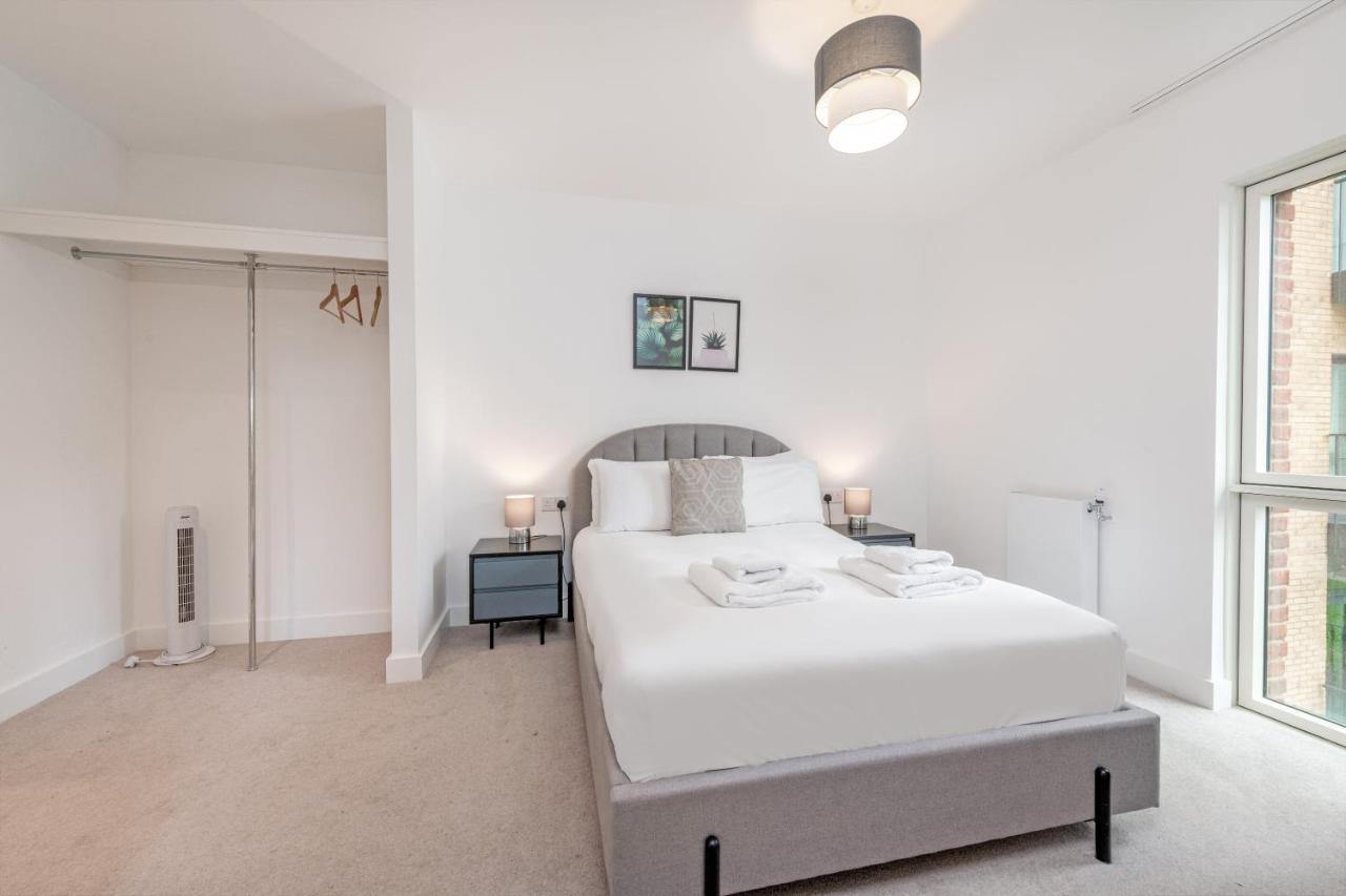 Stayo Apartments Barking Wharf London Luaran gambar